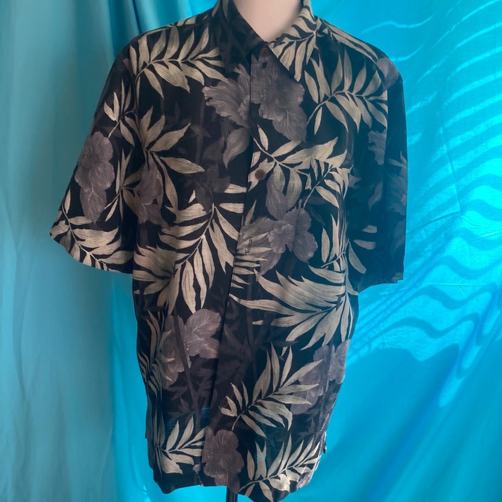 Men’s casual “island” shirt